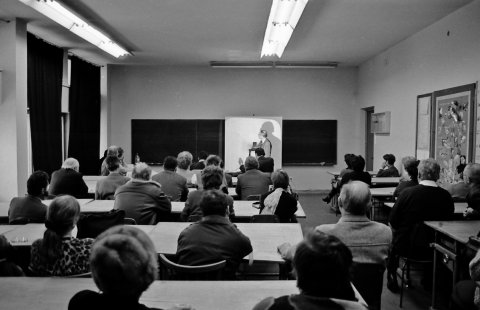 Susținerea tezei de doctorat a profesorului Lucian Raicu - Politehnica București 29.01.1999
