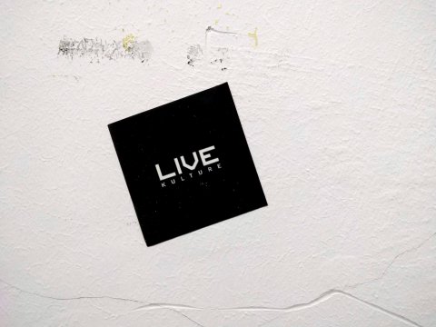 Graffiti pe scarile interioare ale MNAC