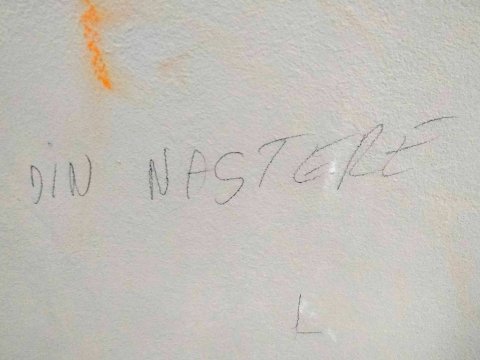 Graffiti pe scarile interioare ale MNAC