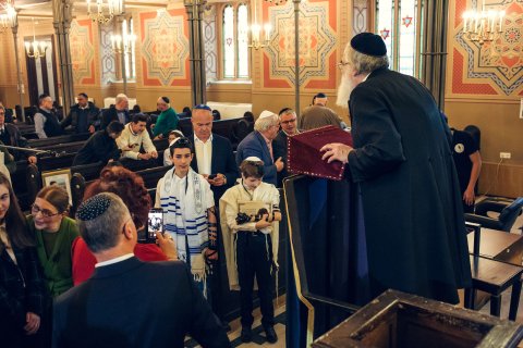 Bar mitzvah Templul coral