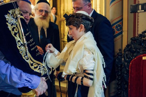 Bar mitzvah Templul coral